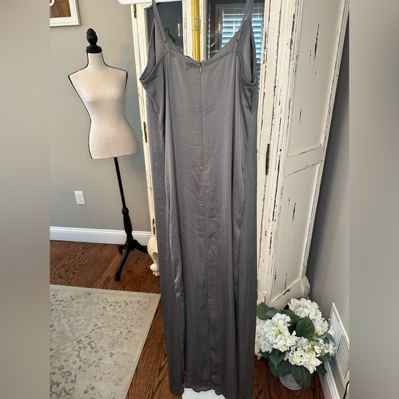 NWT - Forever 21 Dress - Picture 6 of 6